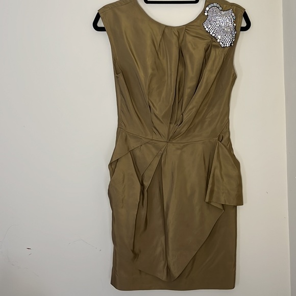 Women’s Luxurious Vera Wang Silk Mini layered dress size 2 quite luxury - Picture 1 of 14